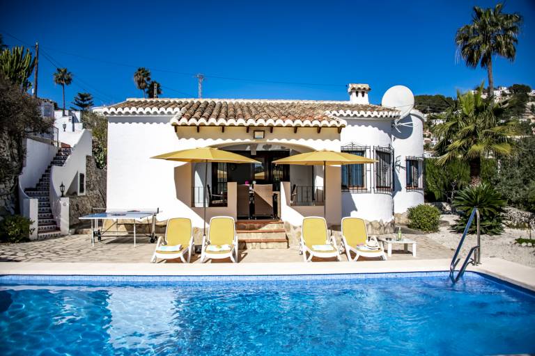 Villa with BBQ, private pool & terrace — photo 4