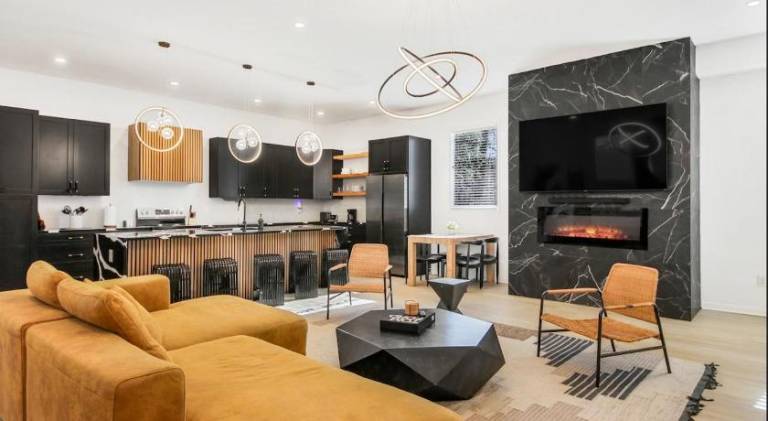 Vacation home with 4 rooms for 12 persons in Atlanta, GA