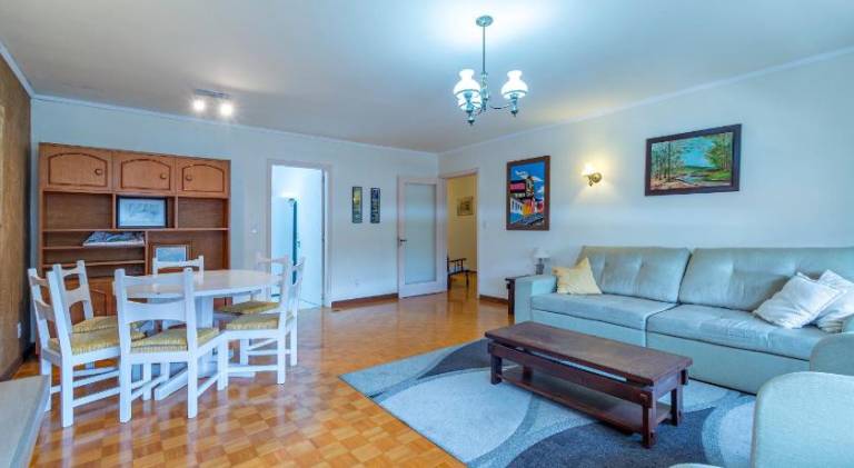 Apartment with 3 rooms for 8 persons in Gramado