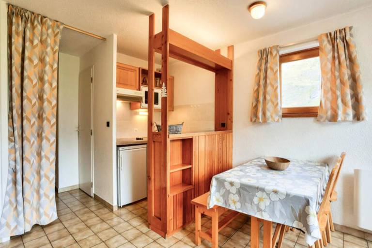 Apartment with 2 rooms for 6 persons — photo 2