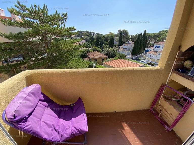 "Charming Apt Near Beach & Shops, Parking Included, Cavalaire-sur-Mer" — photo 2