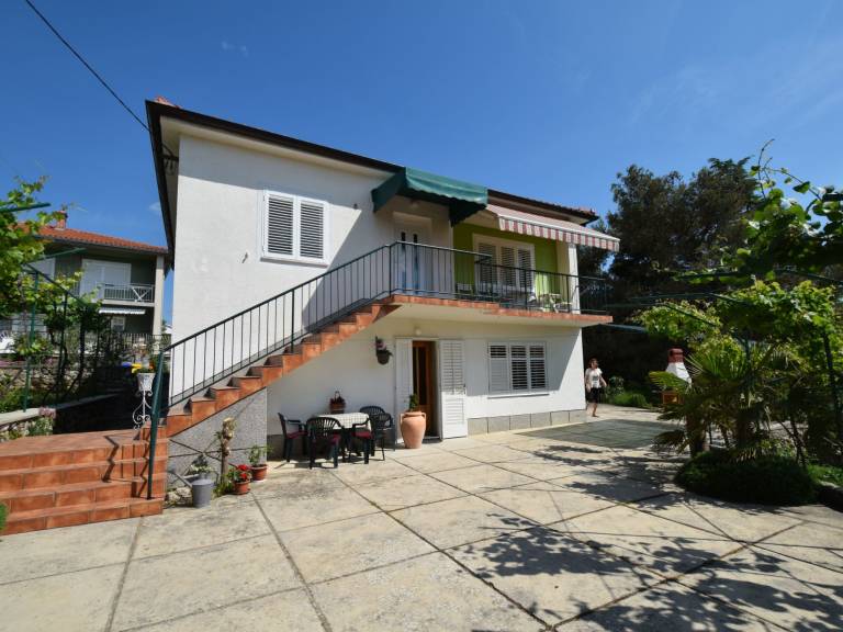 Appartamento vacanza Pinezići