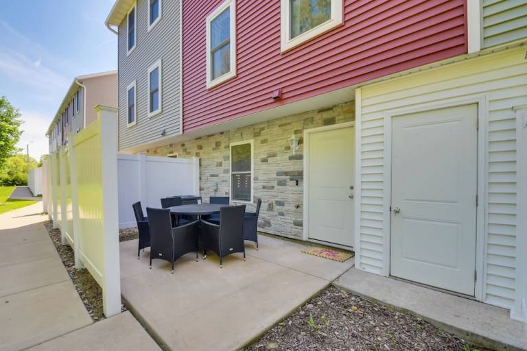 Apartment Rock Island