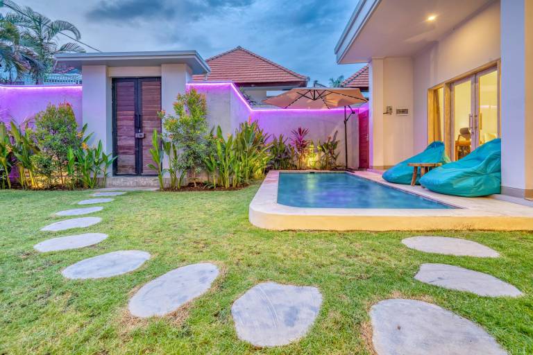 Villa with garden & private pool — photo 5