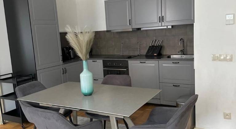 Charming apartment | Next to Wenceslas Square | Dogs allowed — photo 2