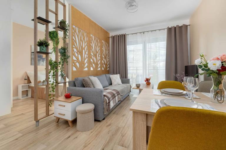 Mieszcza ska 16 Wroc aw Cosy Studio Near the River with Parking and Balcony — photo 2