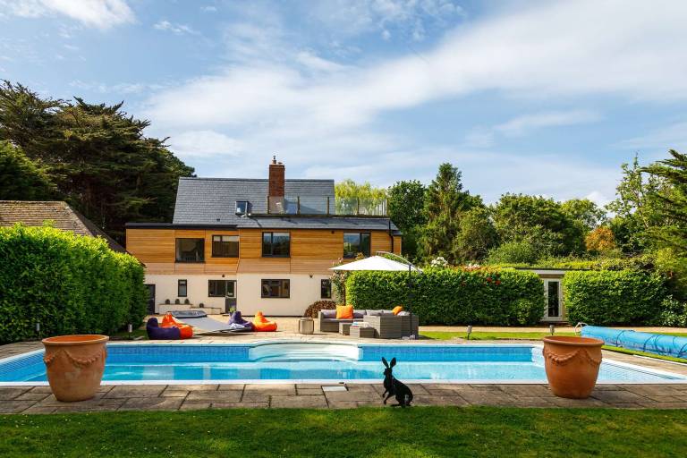 House  Bosham