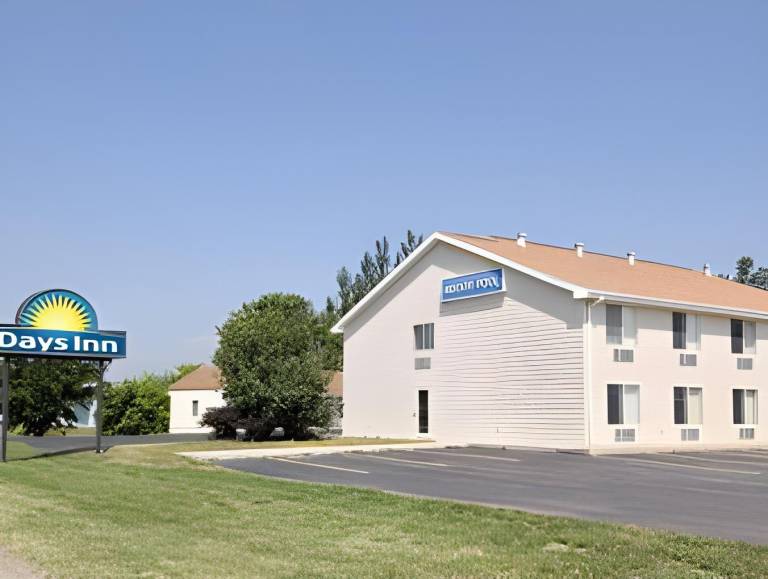 Days Inn by Wyndham Worthington