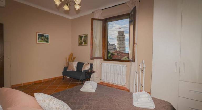 Apartment | Next to Leaning Tower of Pisa in Pisa