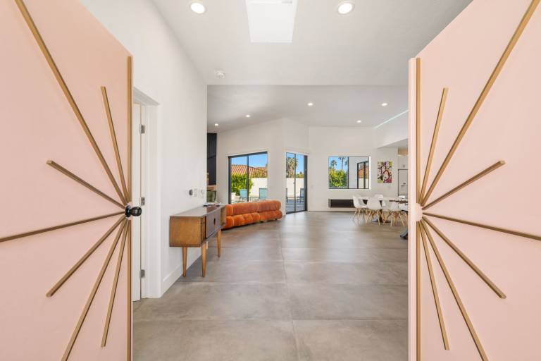 The Lighthouse- Monthly 4 bd 4 bth Pool Spa — photo 2