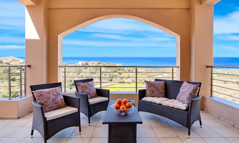 Villa with private pool, patio & grill | Water view | Perfect for remote work | Dogs allowed — photo 4