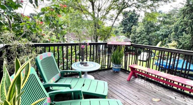 Lodge with garden & terrace — photo 4