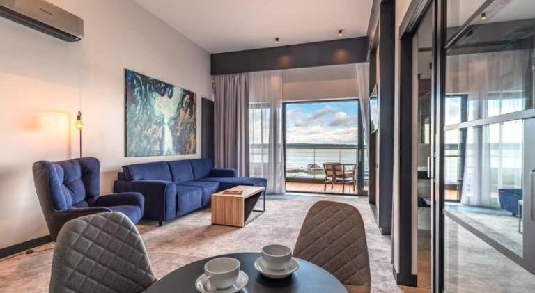 Serviced apartment with terrace, yard & sauna | Dogs allowed — photo 2