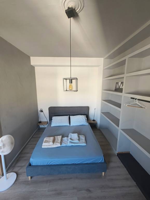Apartment with jacuzzi | Close to Acropolis of Athens