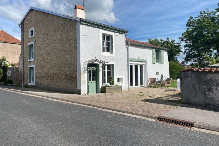 House with garden & patio | Nature view | Dogs allowed in Vesoul