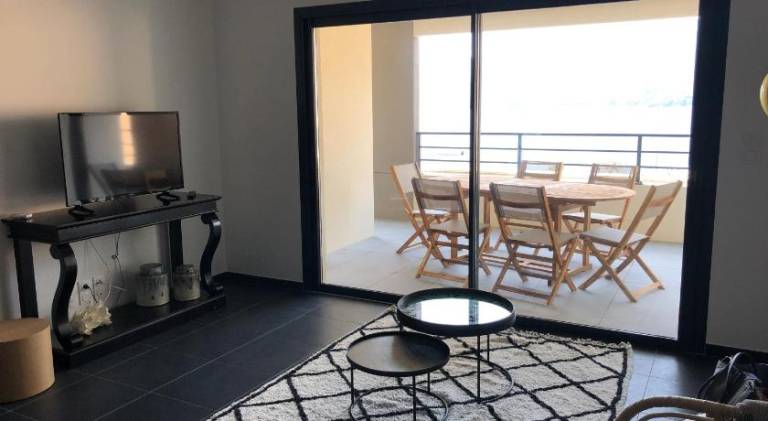 Apartment with 2 rooms for 6 persons — photo 3