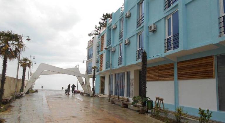 Magnetic Sand Hotel in Ureki