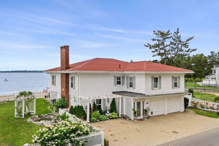 Condo  Nahant