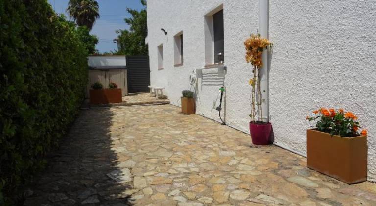 House with 3 rooms for 6 persons — photo 3