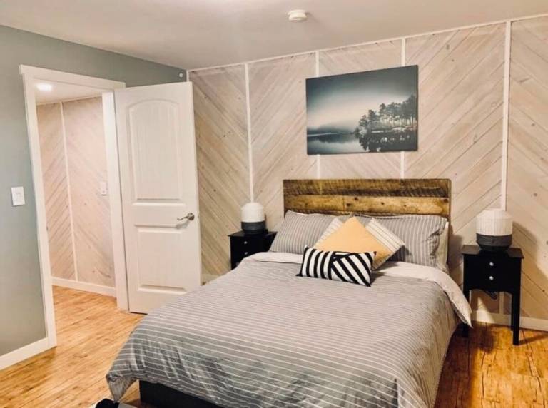 Bed and breakfast  Valemount
