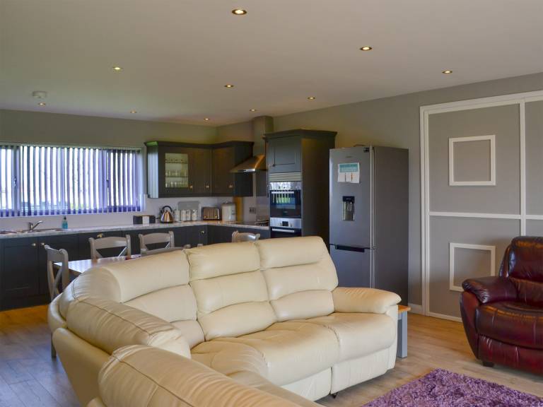 Cottage  Lincoln