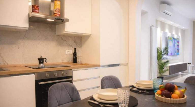 Apartment with 2 rooms for 5 persons — photo 2