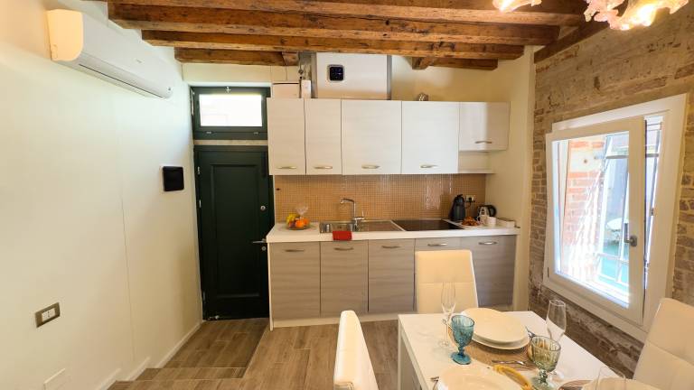 Holiday apartment | Close to Grand Canal | City view — photo 4