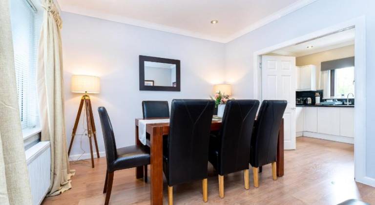 Ample vacation home | Next to Wallace Monument | Pets are welcome — photo 3