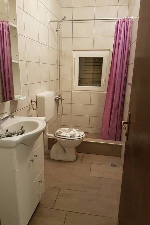 Charming apartment with barbecue, yard & terrace | Mountain view | Next to the beach | Pet-friendly — photo 4