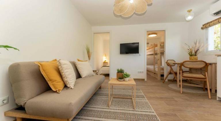 Apartment with 2 rooms for 4 persons in Estepona