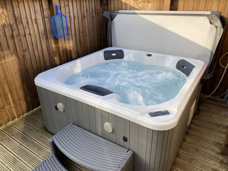 Children-friendly cottage with garden & jacuzzi | Beach view | Pets allowed — photo 2