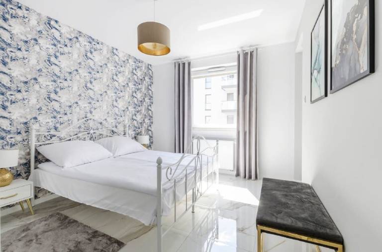 Children-friendly lovely rental apartment with fast internet & patio | Dogs allowed — photo 2