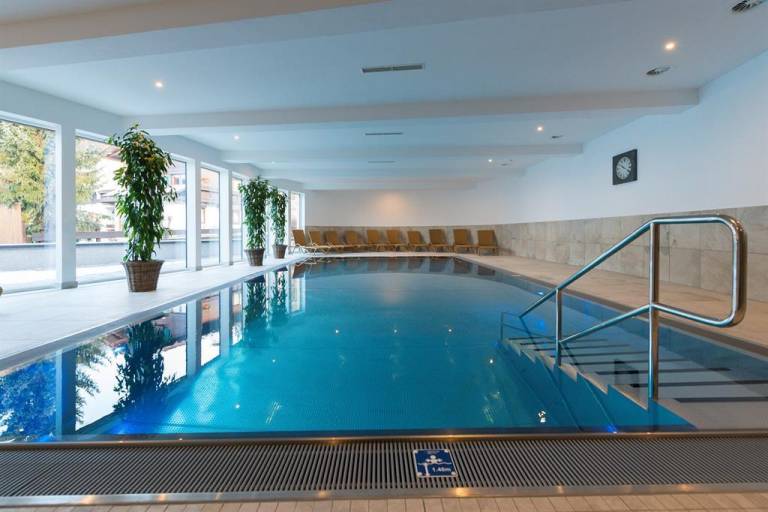 Holiday apartment with pool, sauna & patio — photo 3