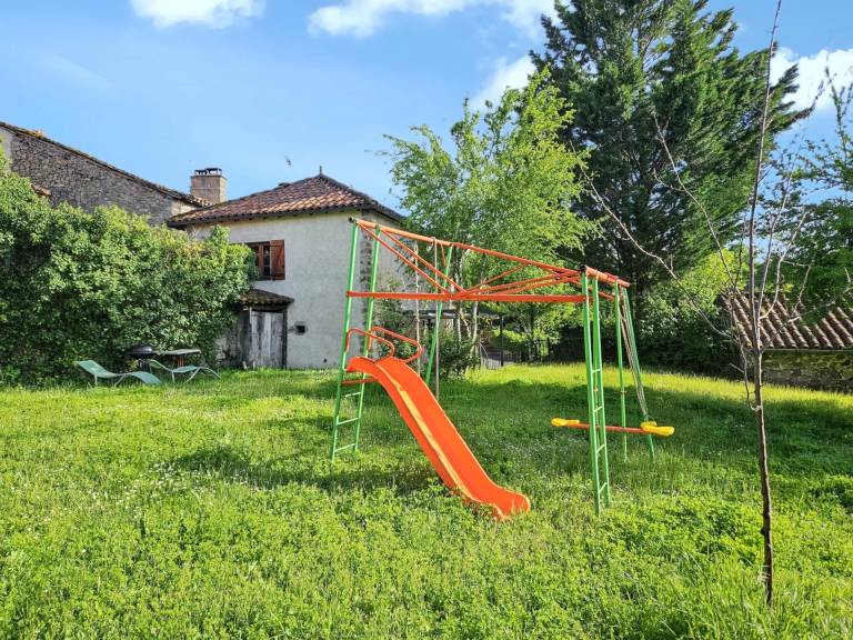 Maison de vacances Montbazens