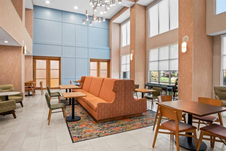 Hampton Inn & Suites Waxahachie — photo 3