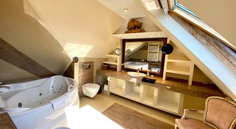 Rental apartment with jacuzzi — photo 2