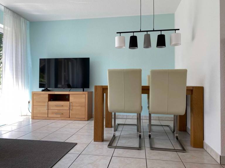 2 Raum Ferienwohnung Dusche WC 55 qm EG
