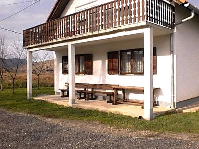 Rental apartment with barbecue | Pets are welcome in Senj