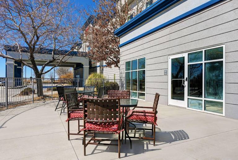 Hampton Inn Deming — photo 4