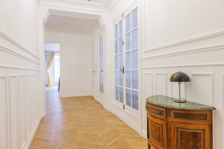 Apartment | Next to Arc de Triomphe — photo 4