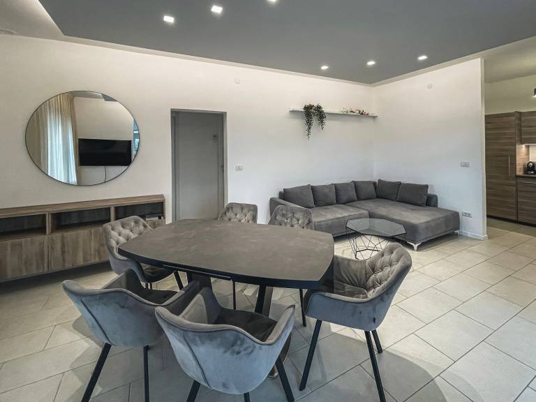 Fully equipped villa with pool, garden & terrace | Lake view | Pets are welcome — photo 5