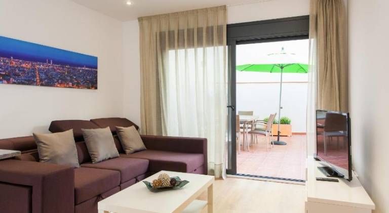 Rental apartment with terrace | Pet-friendly — photo 2