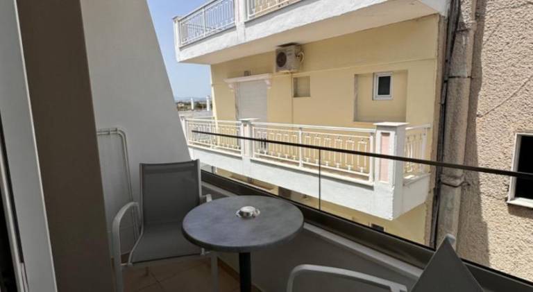 Serviced apartment with terrace | Next to the beach | Perfect for remote work | Pets allowed — photo 3