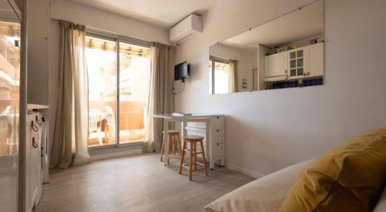 Apartment with terrace & private pool — photo 2