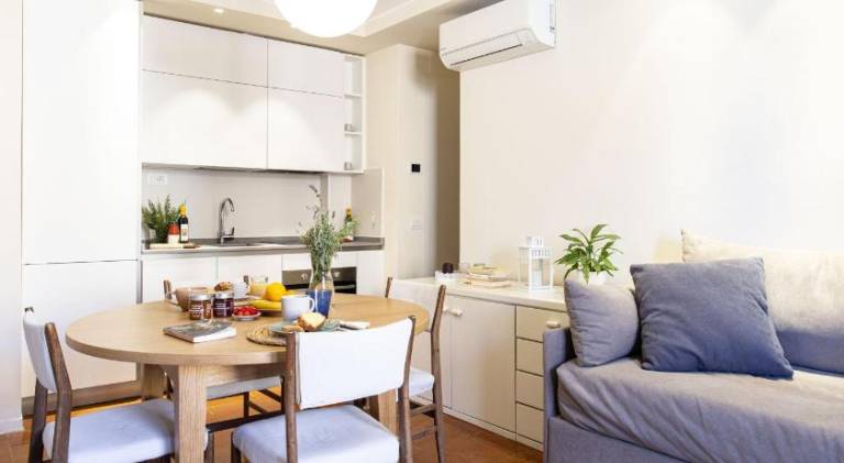 Rental apartment with terrace — photo 2