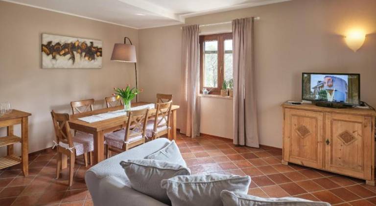 Holiday apartment with pool in Rivoli