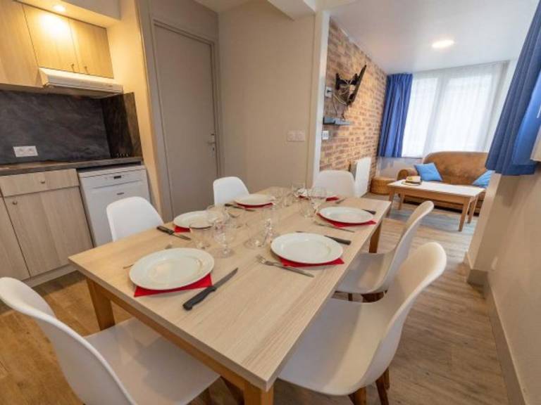 Children-friendly vacation home with heated pool & terrace | Pets allowed — photo 4
