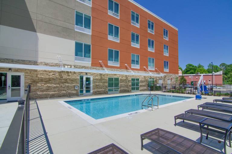 Holiday Inn Express And Suites Mobile - University Area By IHG — photo 3