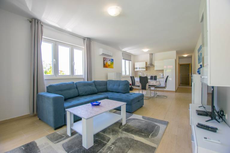 House with private pool, terrace & yard | Pets are welcome in Crikvenica
