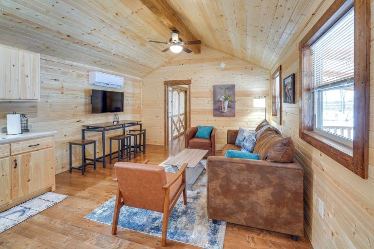 Cabin  La Grange